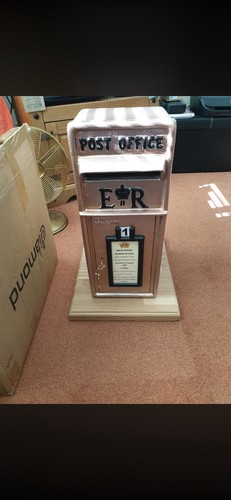 Cast iron post - post, office