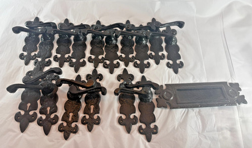 Cast iron fleur lis door - cast,